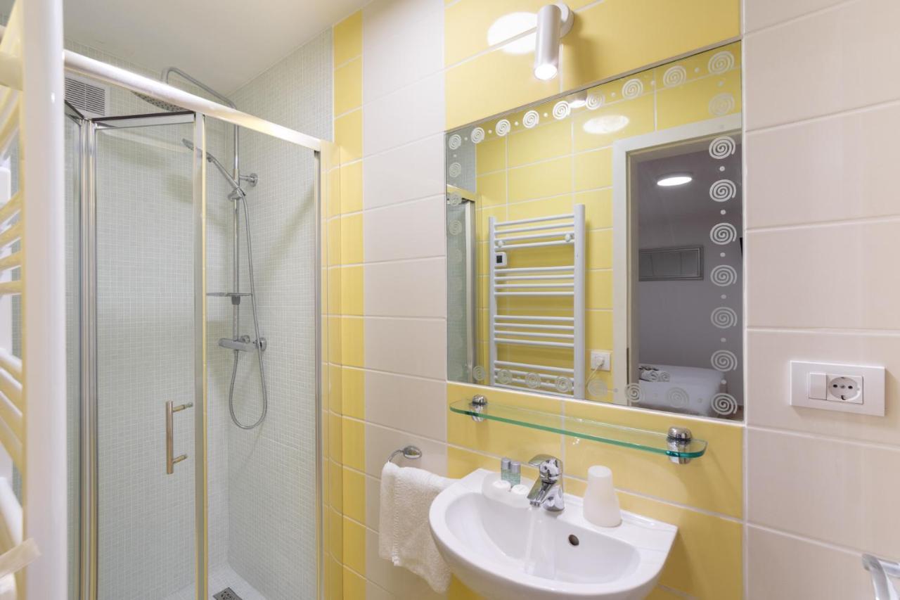 Apartments & Rooms Buble Трогир Экстерьер фото