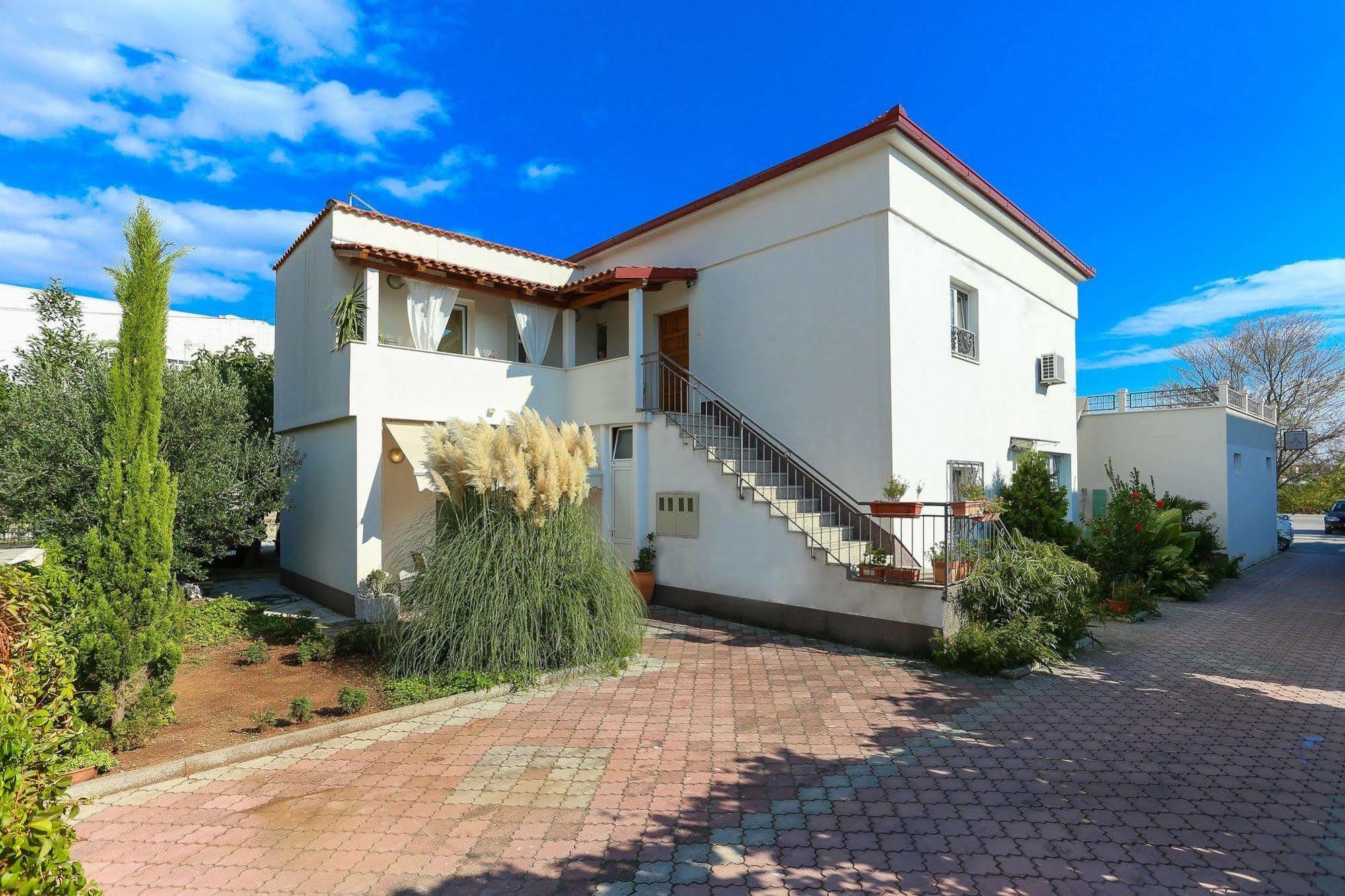 Apartments & Rooms Buble Трогир Экстерьер фото